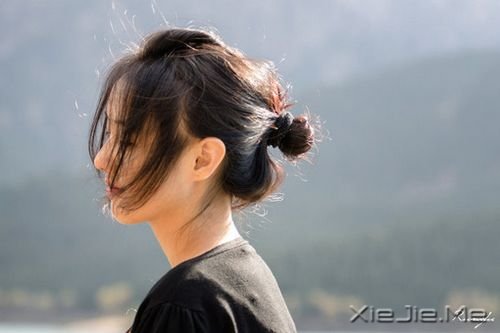 我在试着遗忘，我在试着坚强 (1)